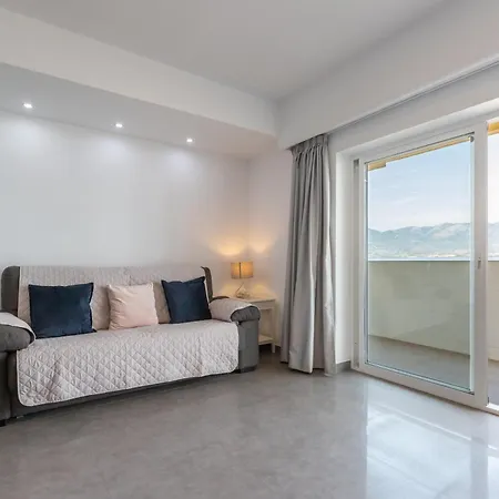 Penthouse With Private Pool 아파트 *